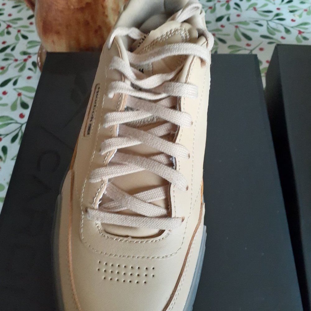 Cardi b reebok shoes